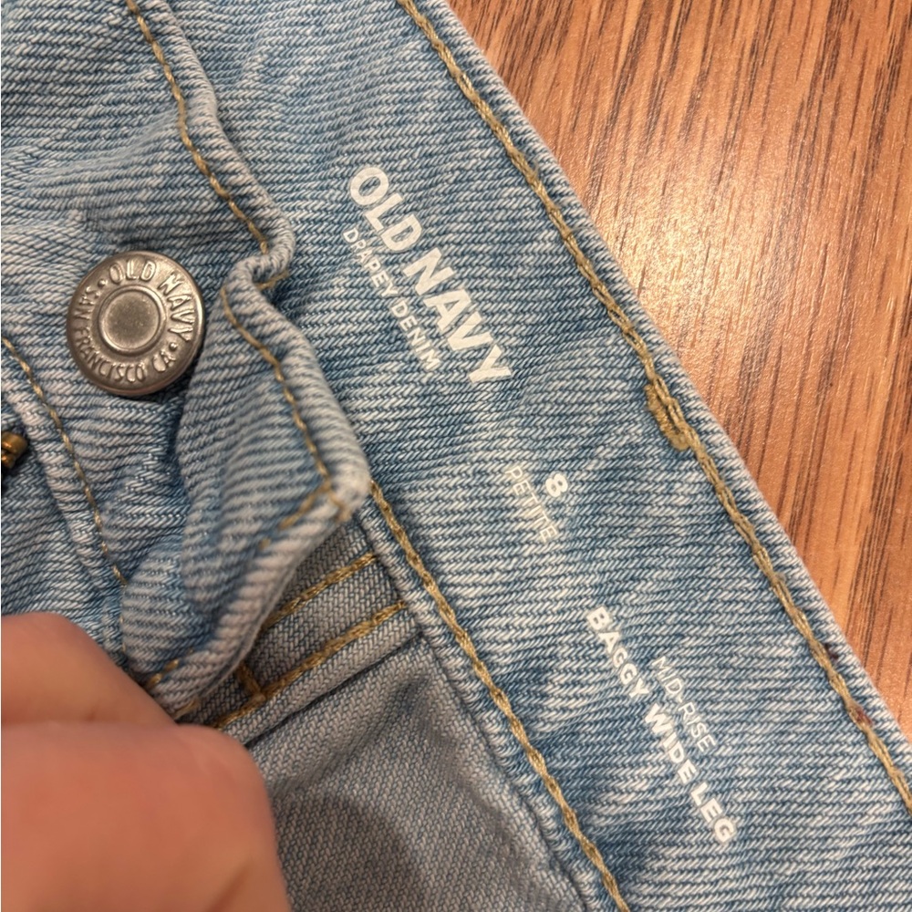 Old Navy Light Blue Wide-Leg Flare Jeans - Picture 3 of 4
